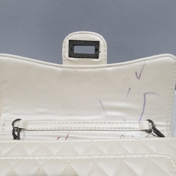 Faux Leather Quilted Crossbody - Picture 3 of 5